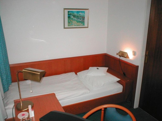 Standard Single room