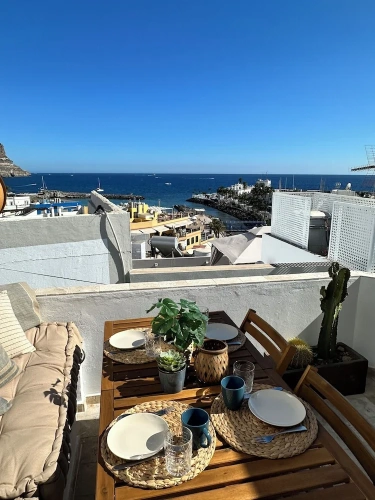 2 Bedrooms Apartment with sea view