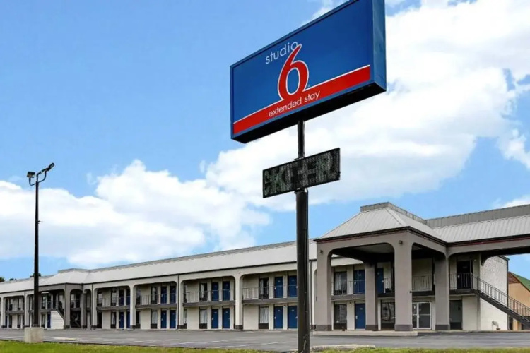 Studio 6 Meridian, MS - Bonita Lakes