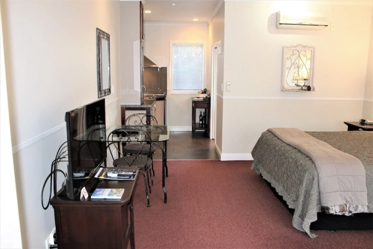 Comfort Studio