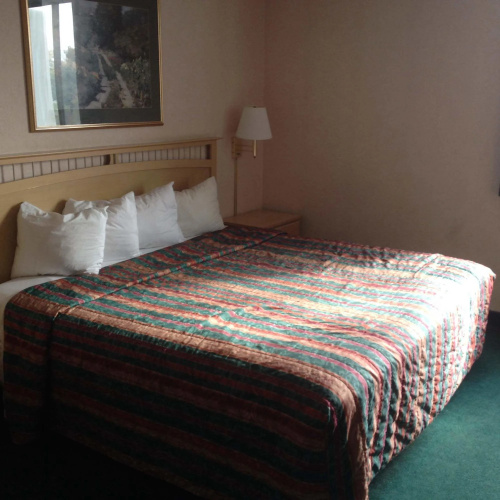 Blueway Inn & Suites Roseville