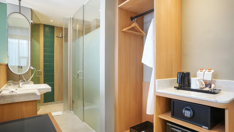 Premier room