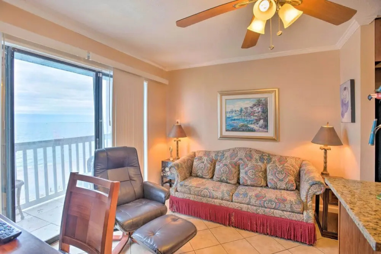 Oceanfront Corpus Christi Condo w/ Pool!