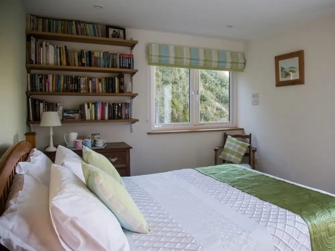 Holywell Bay B&B