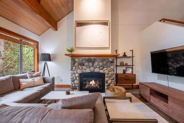 3 Bedrooms Cottage