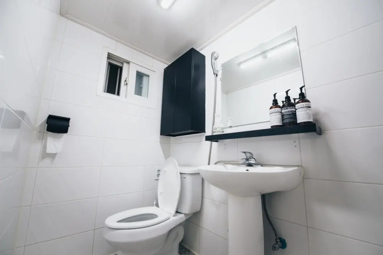 19th st. Guest House