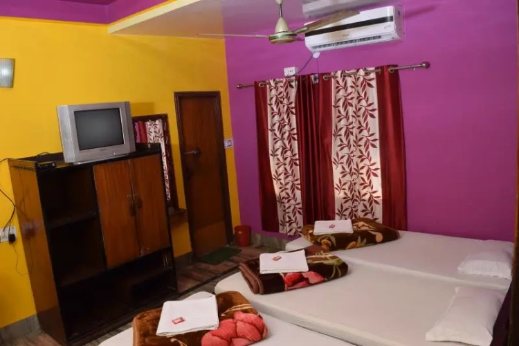 Standard Triple room