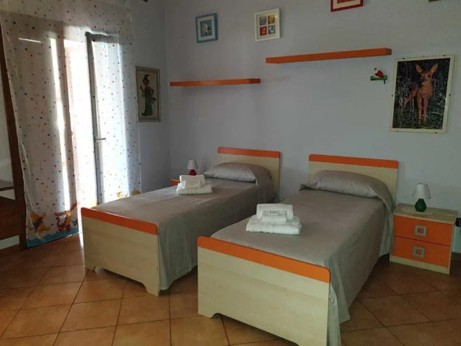 LillyBoat