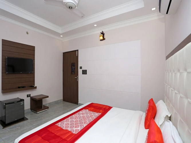 Townhouse OAK Hotel Arnavya