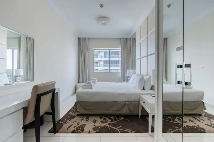 1 Bedroom Deluxe Apartment with balcony and with city view