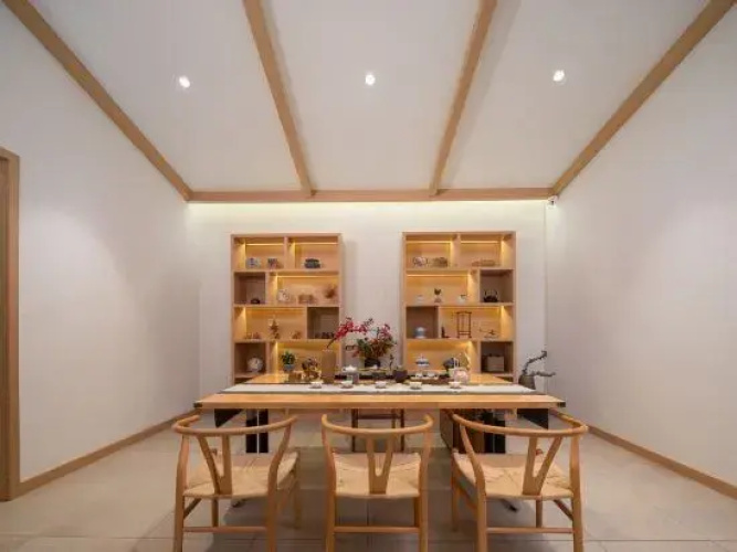 Zeke Mountain Residence Homestay