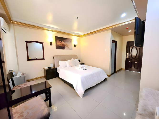 Clark Imperial Hotel