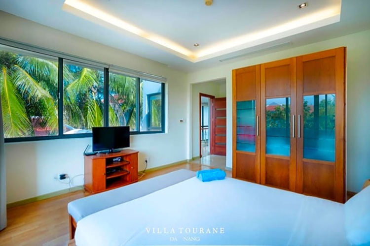3 Bedrooms Villa