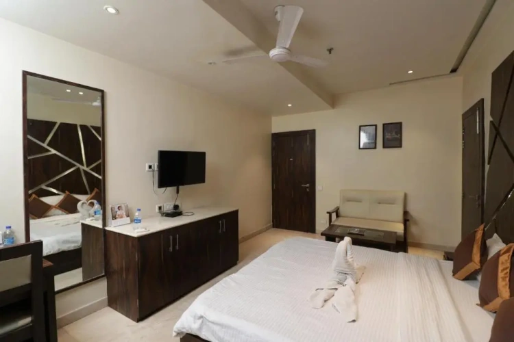 Guest rooms