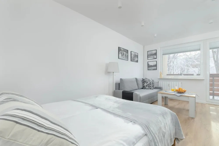 Mountain Corner Apartment by Renters