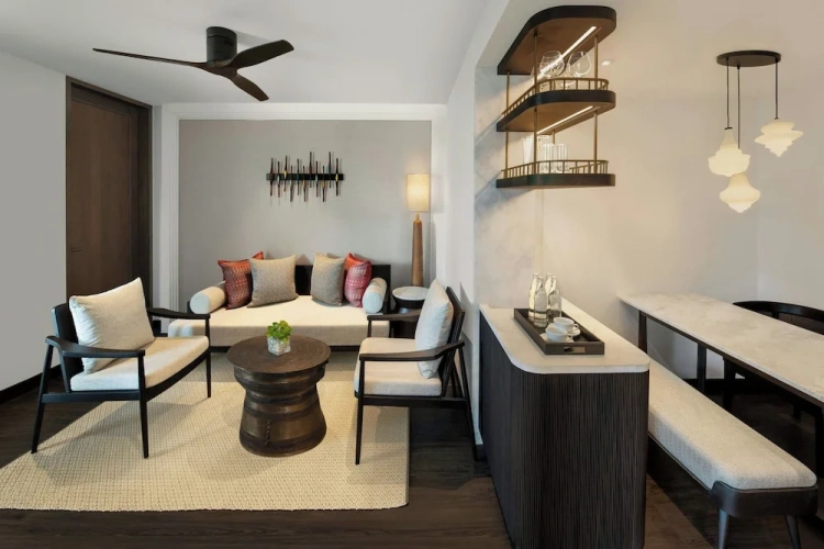 2 Bedrooms Standard Family room with garden view