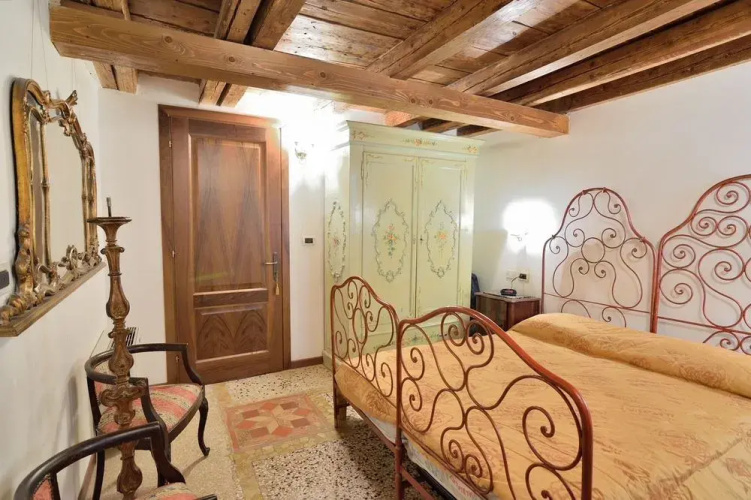 De la Pietà Apartment