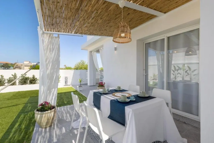 2 Bedrooms Cottage