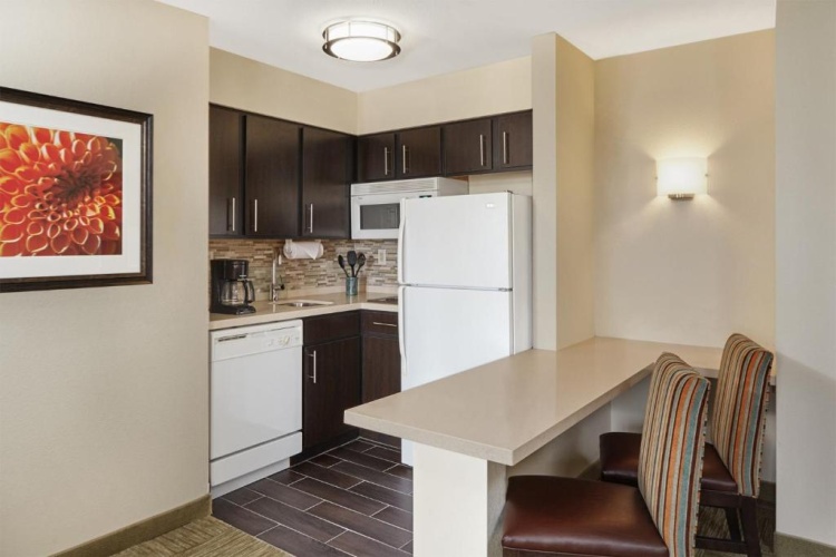 1 Bedroom Suite