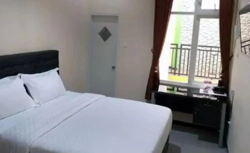 Halona Guest House