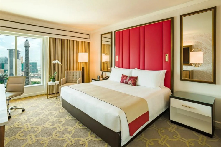 The Parisian Macao