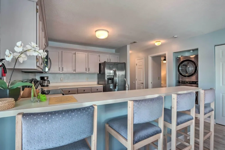 2 Bedrooms Apartment
