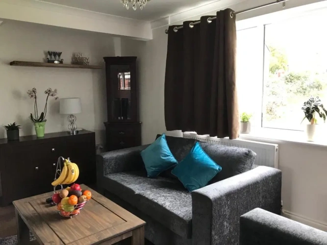 3 Bedrooms Cottage