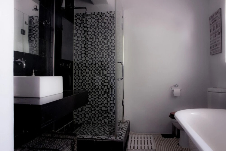 5 The Apartment