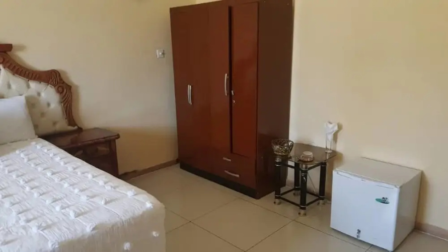 Twin Cave Lodge
