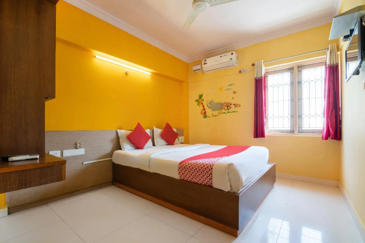 OYO 5590 Ujwal Residency