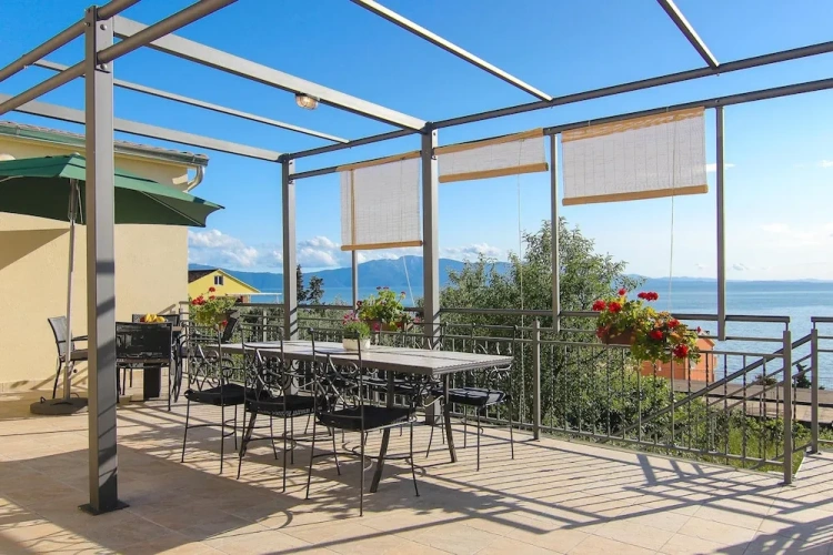 2 Bedrooms Apartment with balcony