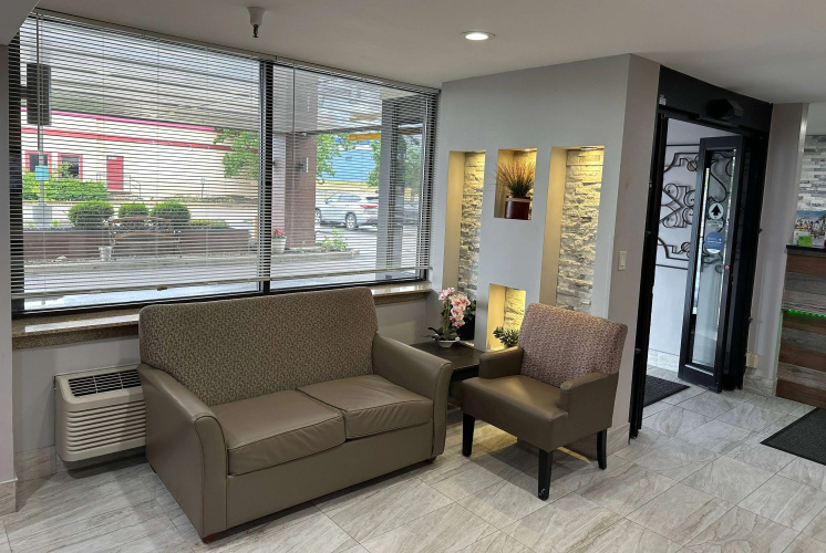 La Quinta Inn and Suites by Wyndham Cincinnati North