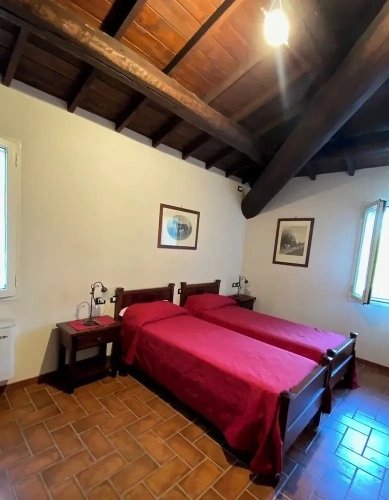 Standard Quadruple room with garden view