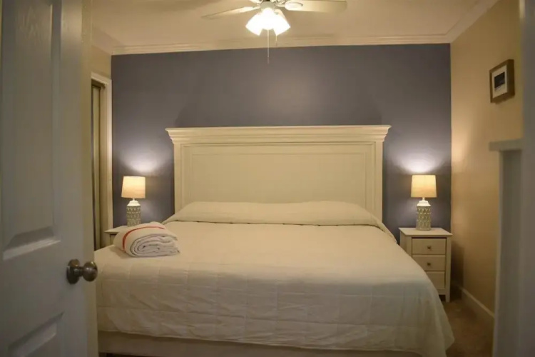 10 D, One Bedroom Condo