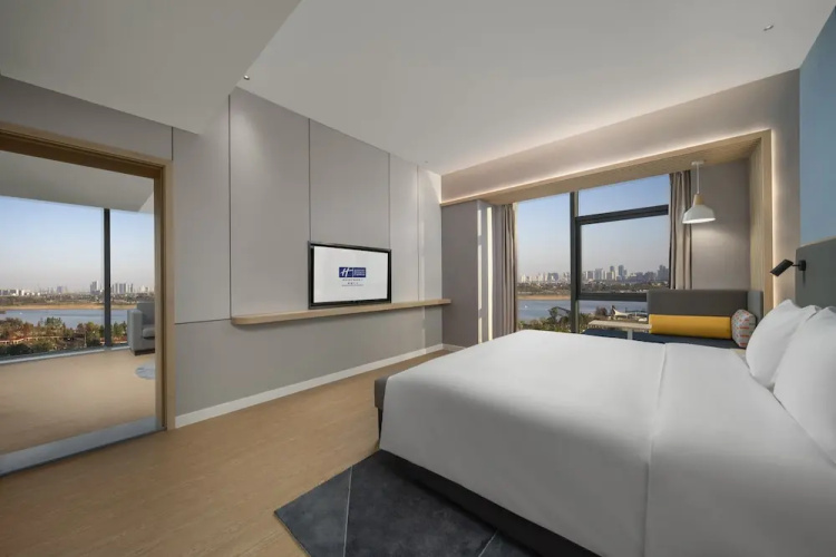 Holiday Inn Express Nanchang Riverside