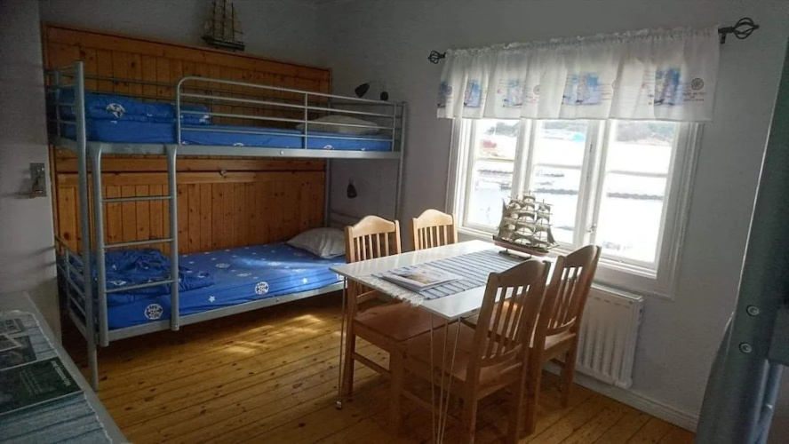 Hostel Lotsen
