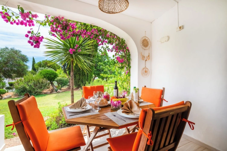 Family Villa with garden view