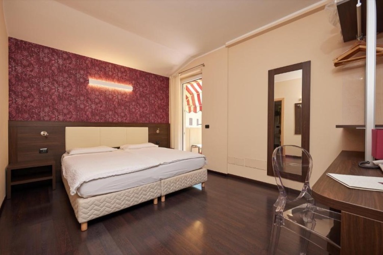 Standard Double room with balcony