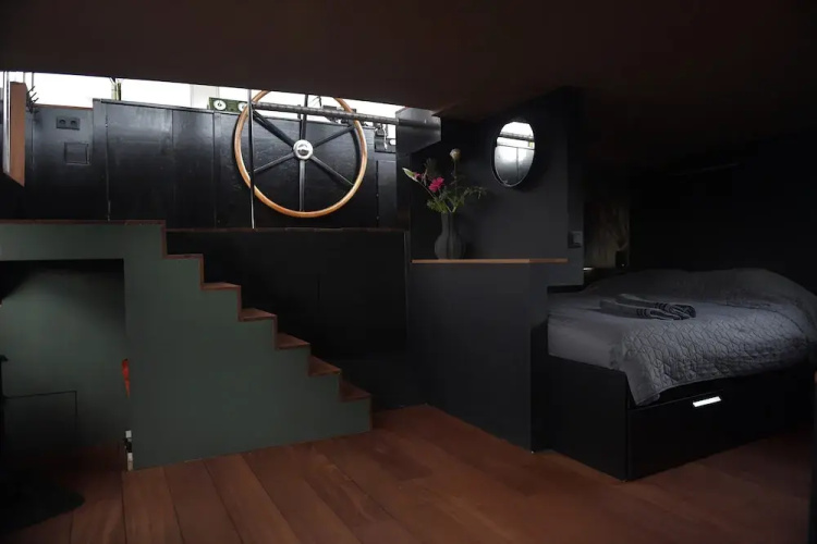B&B Euphrate Houseboat