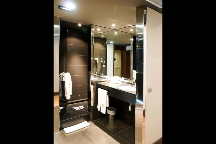 Hotel Sercotel Cuatro Postes