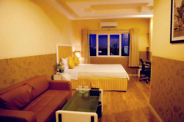 Van Hotel