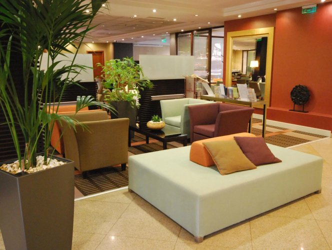 Lions Garden Hotel
