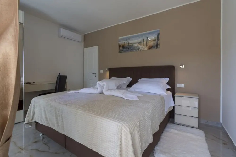 Villa Neda