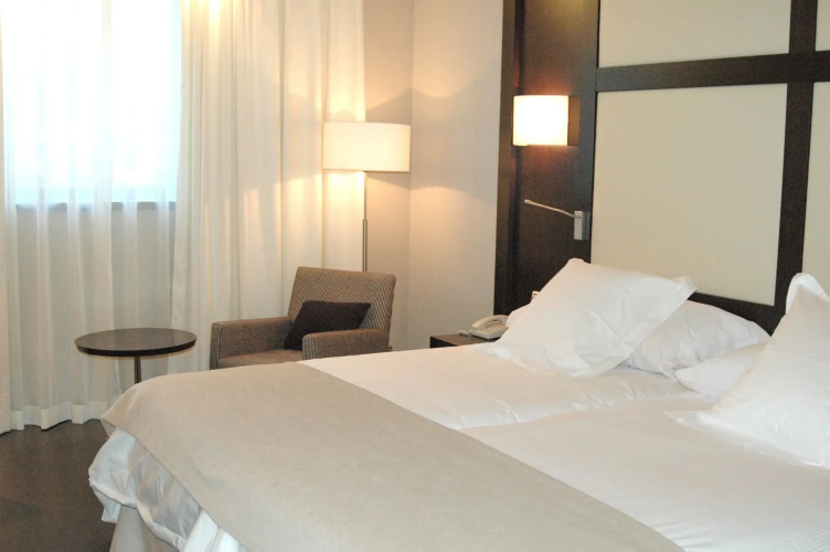 Hotel Maydrit Airport