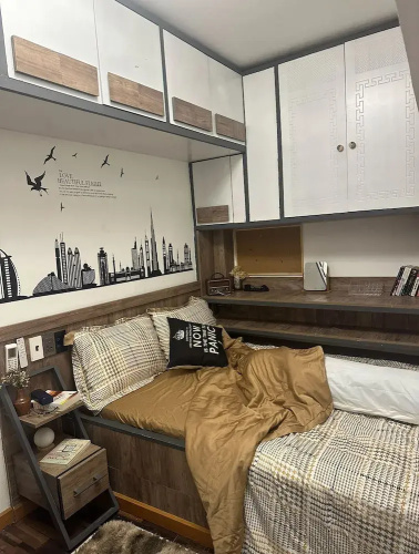 Tom's House 270
