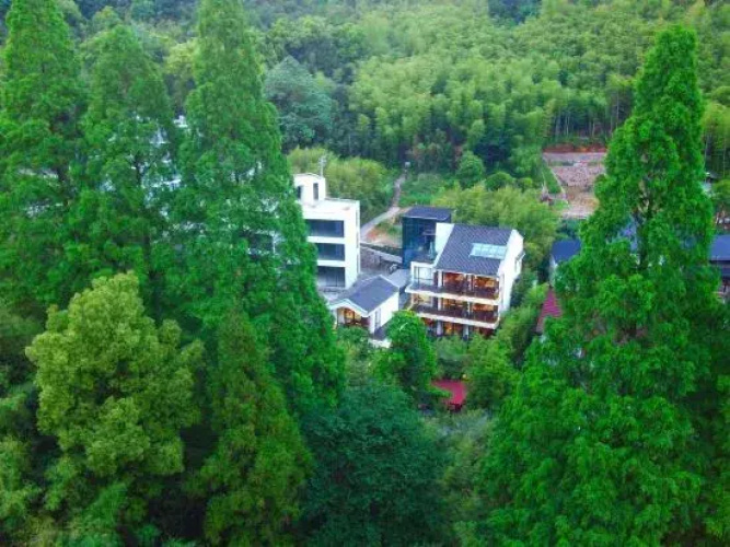 Yunfeng Zhuyuan Hostel