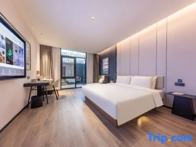 Standard Double room with garden view