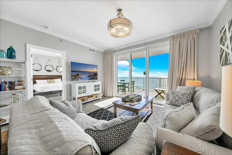 Twin Palms 1802