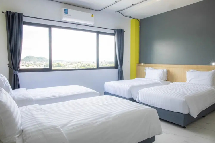 Ezy Inn