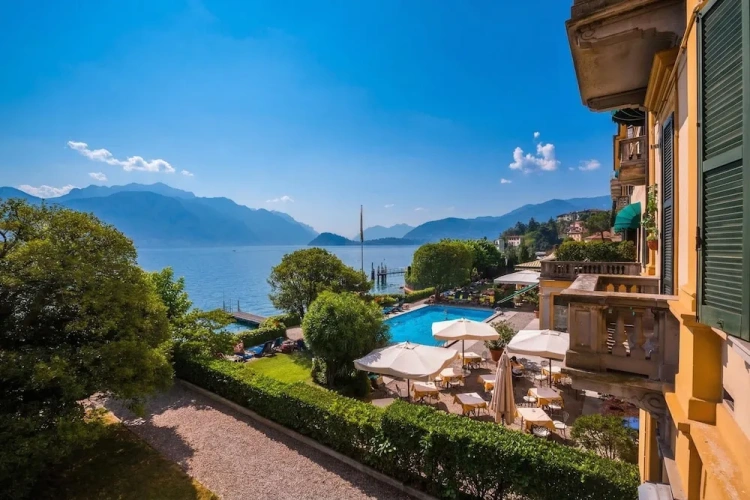 Family Apartment with balcony and with lake view